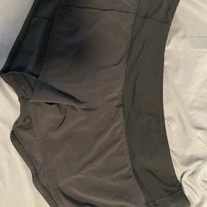 Lululemon speed up short 2.5 inch